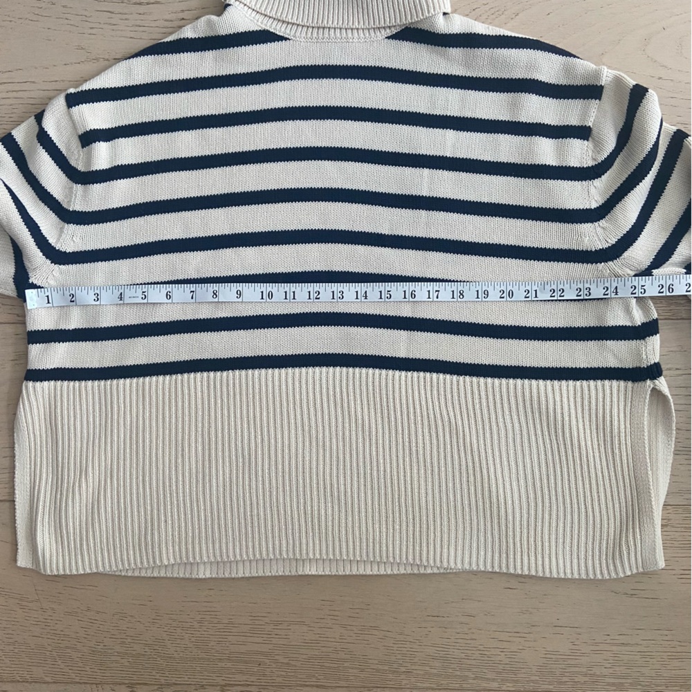 Gap Oversized Striped Cotton Turtleneck Sweater Medium Navy Ecru Breton EUC - Picture 6 of 7